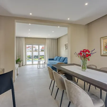 빌라 A Touch Of Luxury And Comfort - Irena