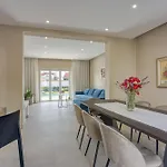 Villa A Touch Of Luxury And Comfort - Irena