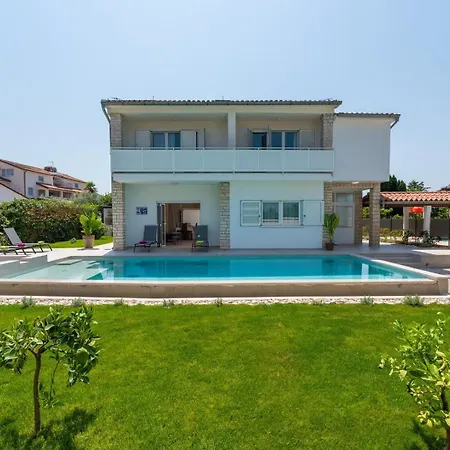 Villa Irena With Private Pool In
