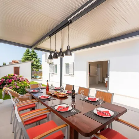 Villa Irena With Private Pool In *