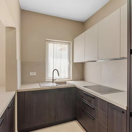 A Touch Of Luxury And Comfort - Irena Porec
