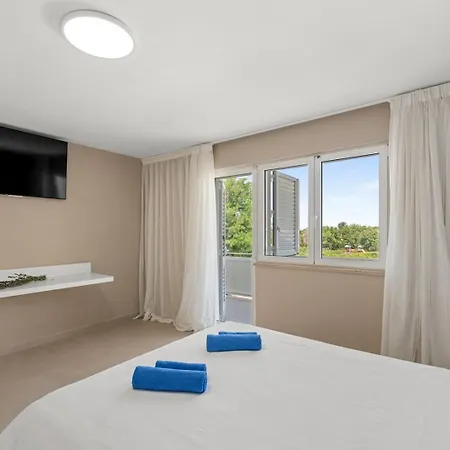 Villa Irena With Private Pool In Porec