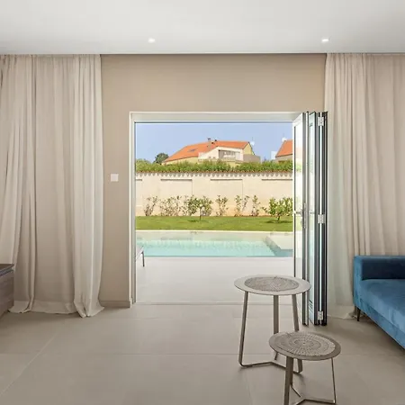 Irena With Private Pool In * Porec