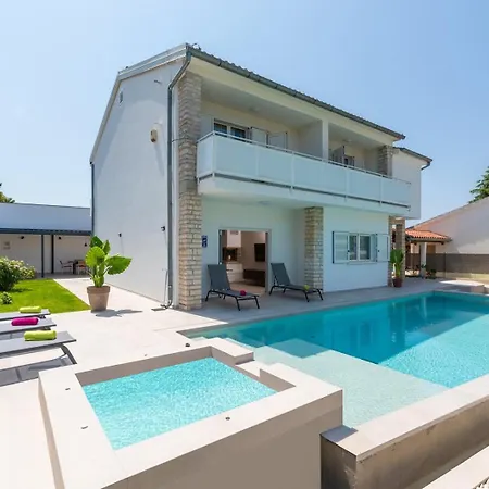 Irena With Private Pool In Villa *
