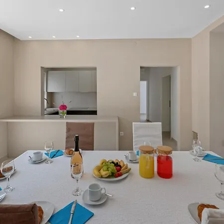 A Touch Of Luxury And Comfort - Irena Villa