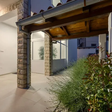 Villa A Touch Of Luxury And Comfort - Irena Porec