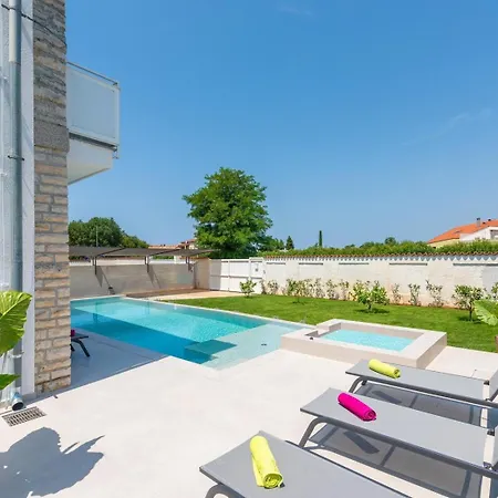 Villa Irena With Private Pool In *